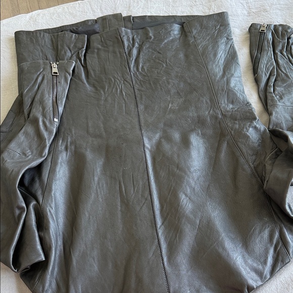 Must by Rick Owen’s Men's Black Leather Jacket, size EU 50 - or Large, paid 5800 - Picture 7 of 9